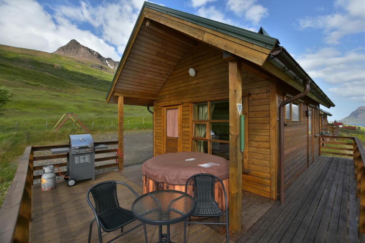Solbrekka Holiday Homes Mjoifjorthur Exterior foto